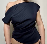 Image 3 of The Ferne top