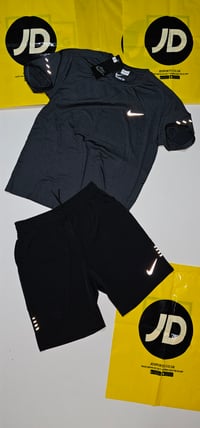 Image 4 of Mens Nk Sets 1;1