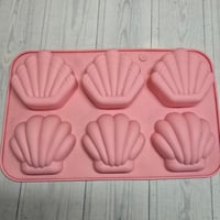 Image 1 of Sea shell mould