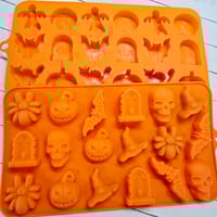 Image 1 of Halloween shapes 2pk.