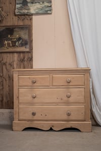 Image 7 of La commode anglaise