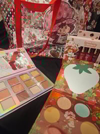 Image 3 of Strawberry Shortcake Clear Tote Bag Bundle 