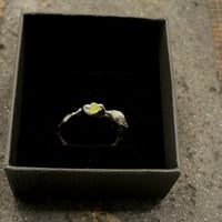 Image 3 of PIERŚCIONEK ŁUSKOSKRZYDŁY perydot