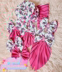 Image 1 of Piglet Bows