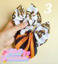 Image 4 of Tigger Bows