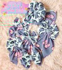Image 1 of Eeyore Bows