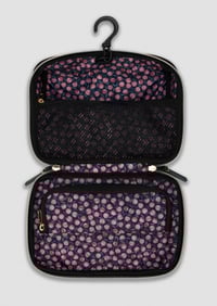 Image 2 of Sun Day Red SDR x Vessel The Legend Travel Organizer [2026]