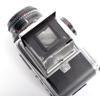Image 8 of Hasselblad 500C 6X6 camera w/ Planar 80mm F2.8 C T* lens + A12 Back + WLF #2400