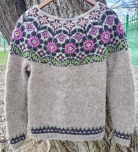 Image 2 of “Alpin bloom” - Icelandic wool sweater - Preorder