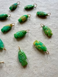 Image 6 of Lucky fish turquoise verte