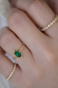 Image 2 of Sparkling Emerald Ring (S)
