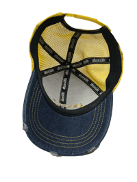 Image 3 of Obsesión Trucker Hat