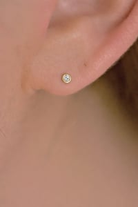 Image 2 of Tiny Diamond Stud Earring (SINGLE) 