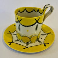 Image 2 of Yellow set cups and jugs