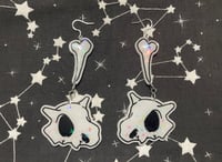 Skull Pocket Monster Earrings