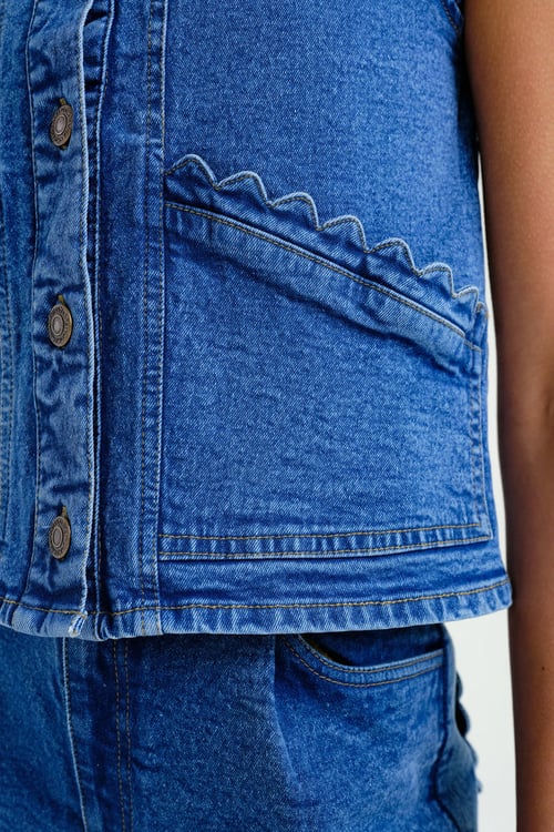 Image of 1-Chaleco denim ondas