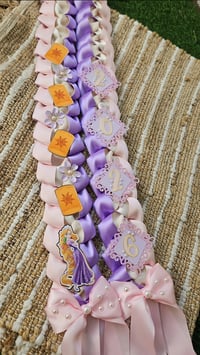 Image 2 of Rapunzel Graduation Lei 