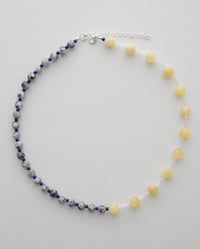 Image 1 of Moitié moitié (honey jade / sesame kiwi jasper)