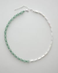 Image 1 of Moitié moitié (aventurine / mother of pearl)