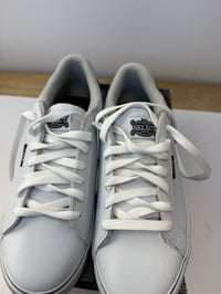 Image 10 of NOS Howard Size 10, 11