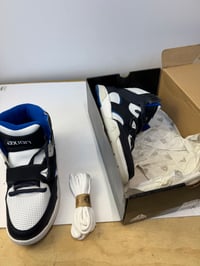 Image 9 of NOS Axion Liberty size 8