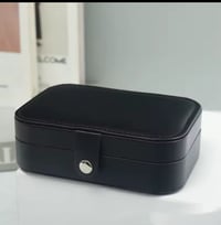 Image 4 of Chic Travel Jewelry Case