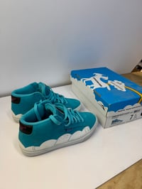 Image 9 of NOS Howard Limited size 7