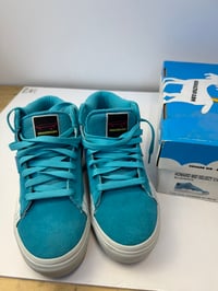 Image 18 of NOS Howard Limited size 7