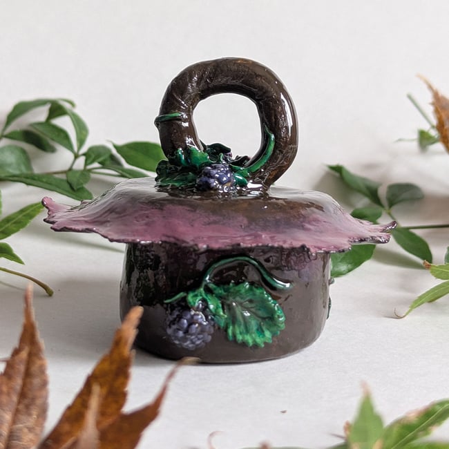 Blackberry Pot