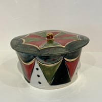 Image 5 of large dishes with a lids