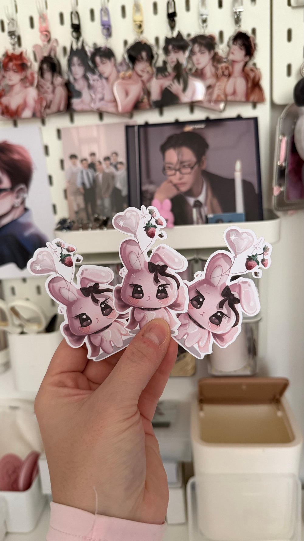 Image of DDEONGbyeoli Sticker pink 