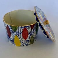 Image 3 of Pots with a lids x2 designs