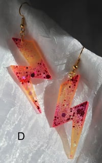 Image 5 of (glow in the dark) blitz ohrringe