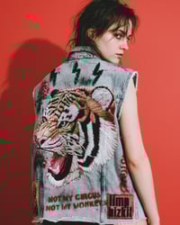 Image 1 of FESTIVAL GILET ¥ VINTAGE WESTE ¥ TIGER ¥ UNISEX ¥ UPCYCLED ¥ IBIZA