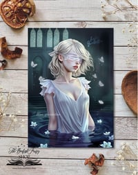 Image 1 of "Рицарят и Нощната пеперуда" - принт / овърлей / книг-л