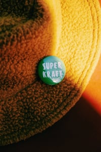 Image 3 of Button SUPERKRAFT - 37 mm  / Grün-Weiss