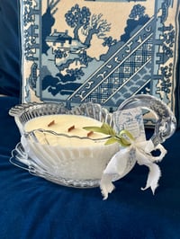 Image 8 of Godinger Lead Crystal Swan Inspired by Baccarat Rouge No 540 Wooden Wick Soy Candle