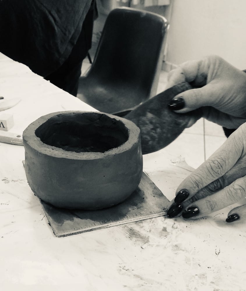 Image of Laboratorio di ceramica del 19 aprile  Un vaso per la mia aromatica 