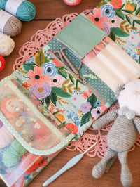 Image 3 of Pochette CROCHET MAEUM "FLEURS"