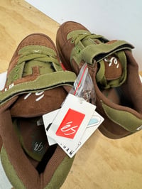 Image 3 of NOS Es accel plus size 9.5