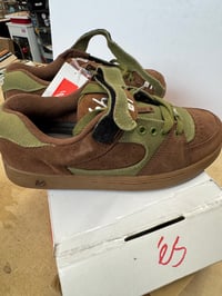 Image 4 of NOS Es accel plus size 9.5