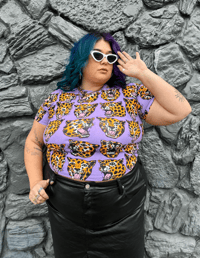 Image 4 of Classic Crew Cheetah Head Tee by Nooworks