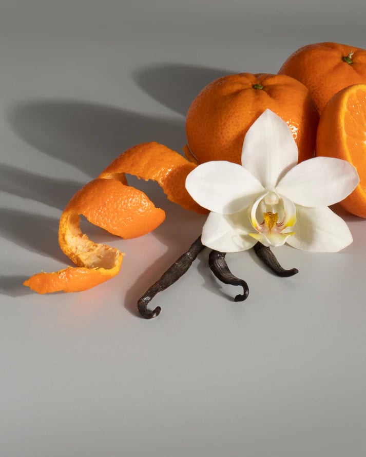 Image of BLACK VANILLA AND MANDARIN