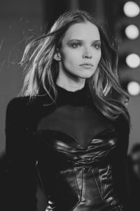 MONOGURUI fake flowers: (YUGEN)