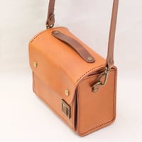 Image 5 of Tiny Box vegetable-tanned tan