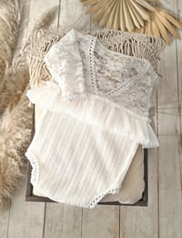 Image 4 of Sitter girls bodysuit - Lara | white | 9-12 months | cake smash