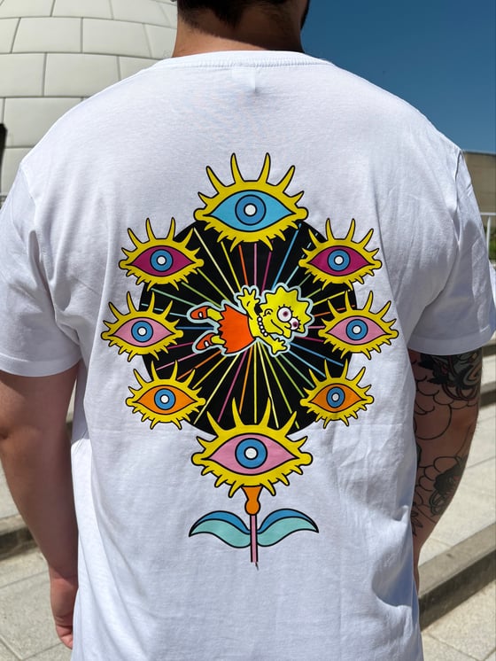Image of All eyes on me T-shirt