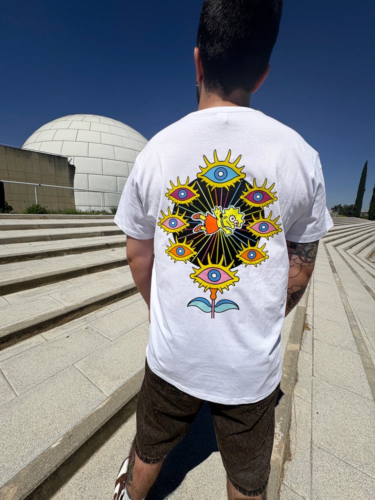 Image of All eyes on me T-shirt