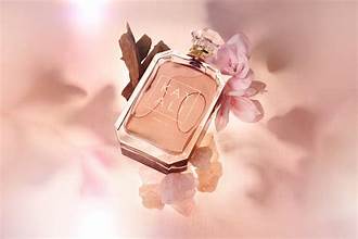 Image of KAY ALI (TYPES)