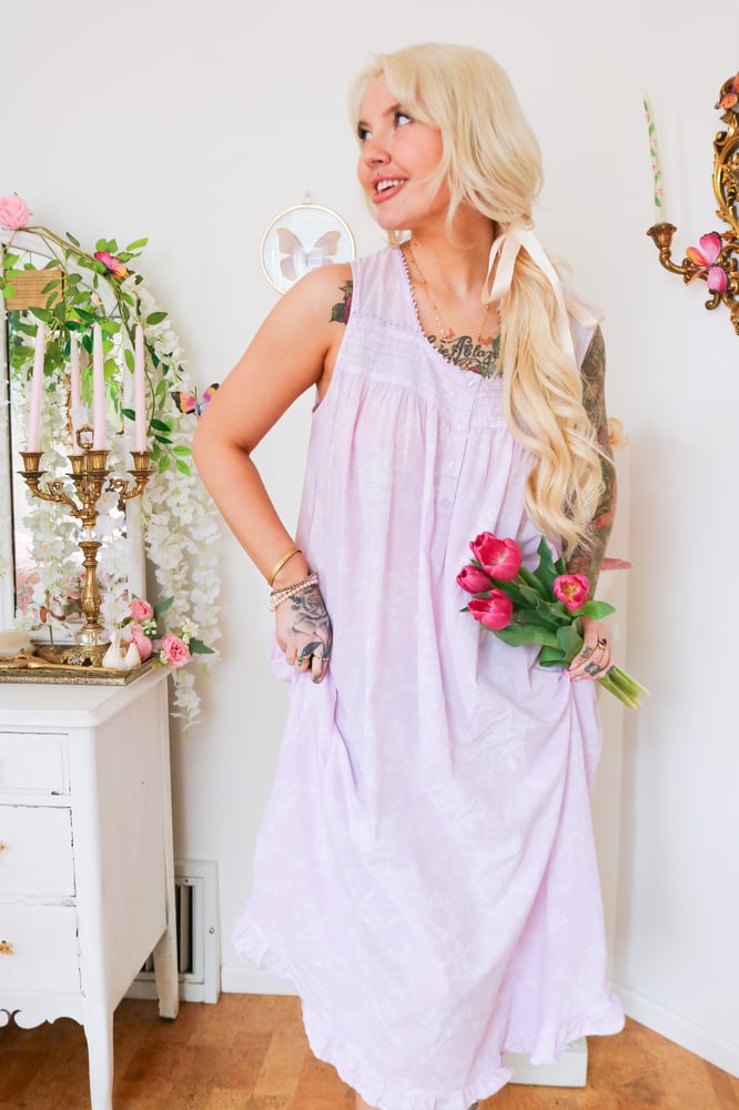 Image of Adonna Cottage Style Lilac Cotton Nightgown (XL)